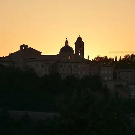 Ca'lavalle Panzió Urbino